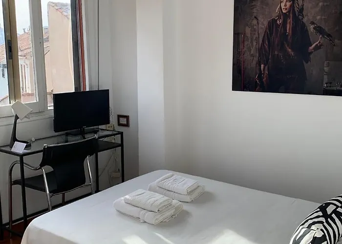 Y Restaurante Puerta De Aranda 호텔