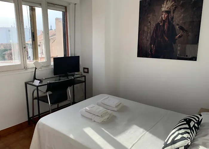 호텔 Y Restaurante Puerta De Aranda 2*