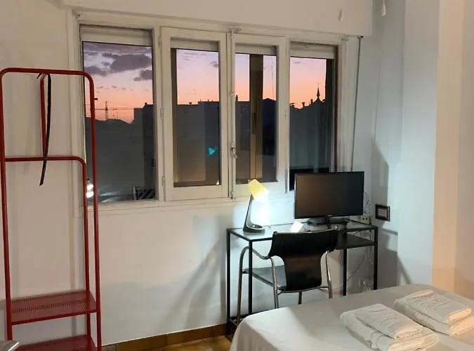 Y Restaurante Puerta De Aranda