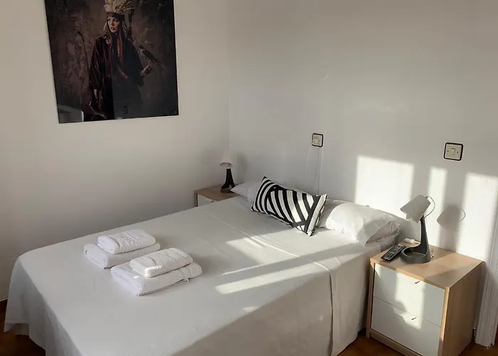 Y Restaurante Puerta De Aranda 호텔 아란다데두에로