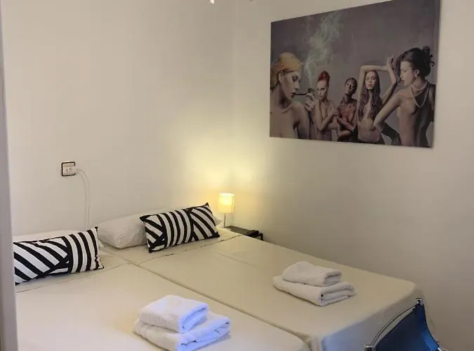 Y Restaurante Puerta De Aranda 호텔 아란다데두에로